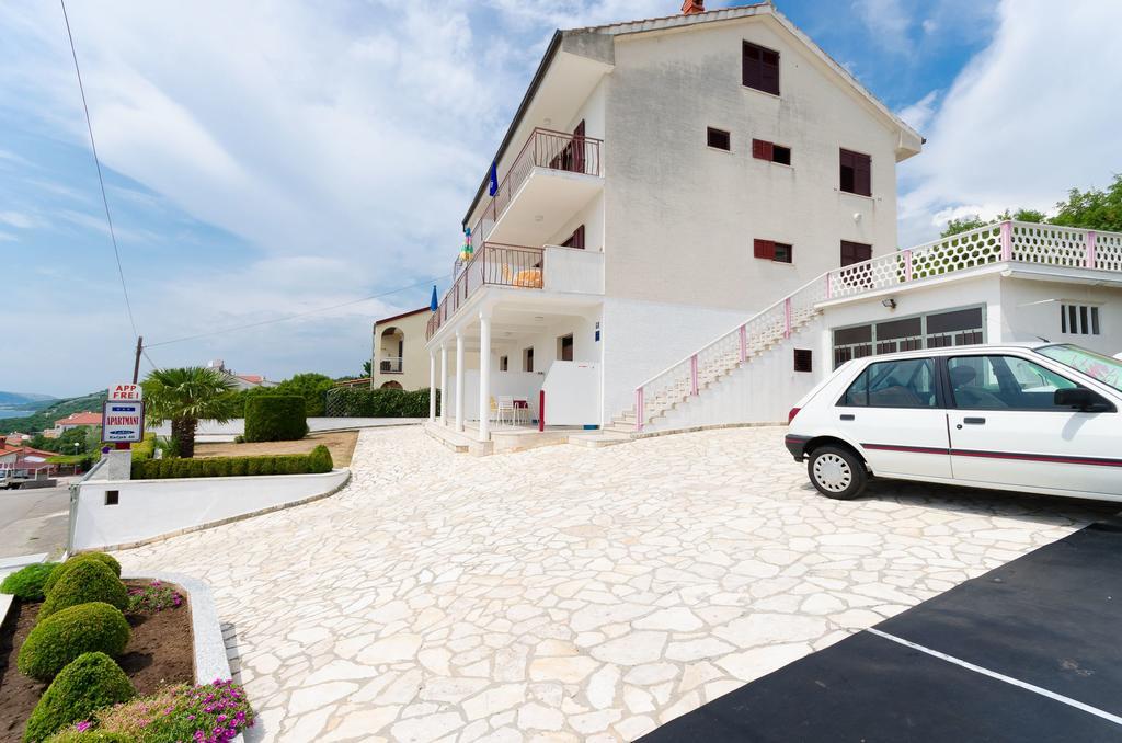Apartments Rozaria Dramalj Luaran gambar